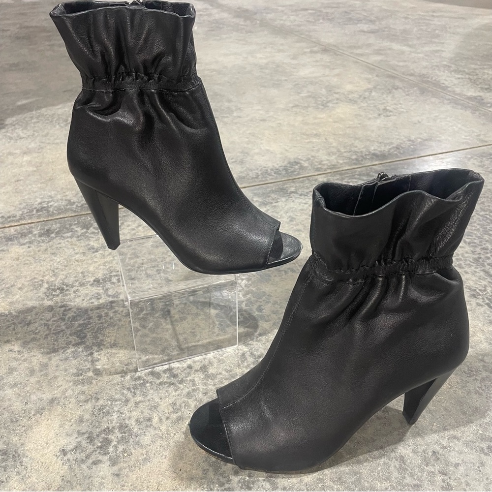 Vince Camuto- SZ 7  Black Leather Addiena Ankle Boot Peep Toe